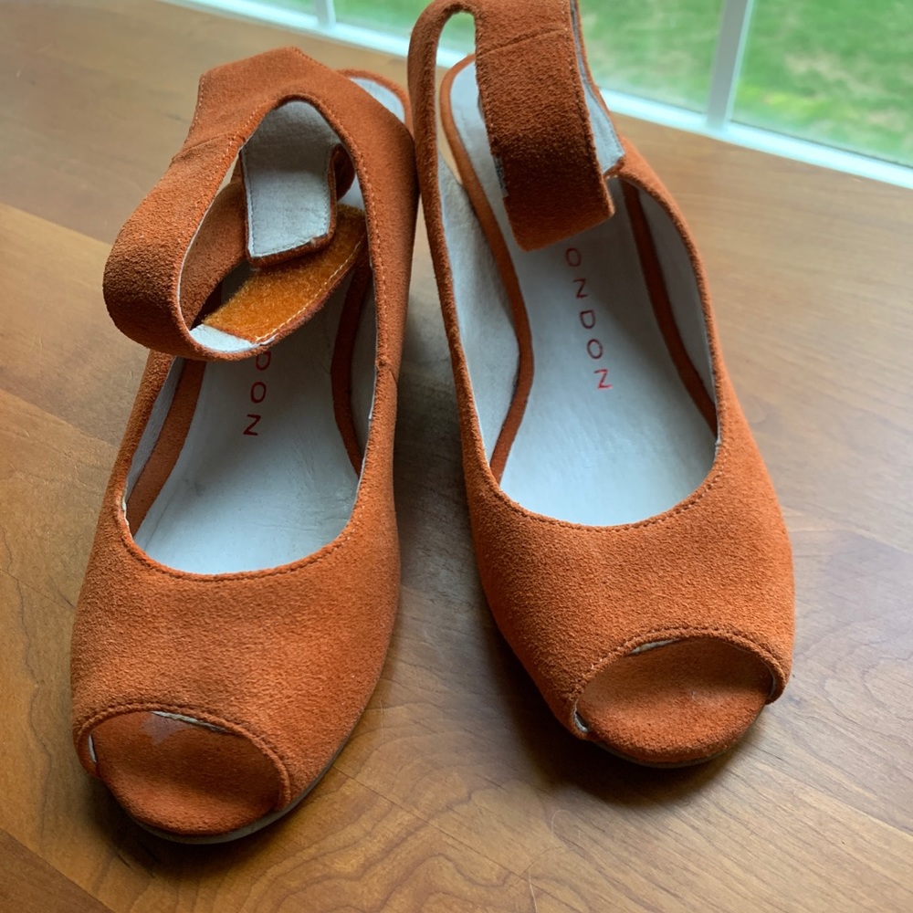 NEW! Sacha London Venice sandals, 7M